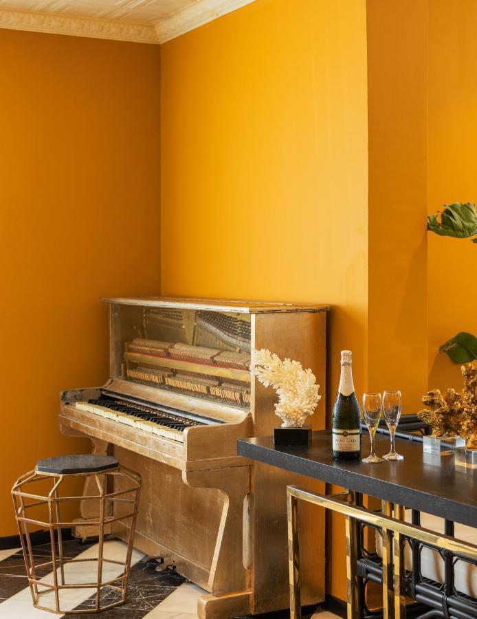 Beach Hotel By Zvieli Hotels Tel Aviv Bagian luar foto